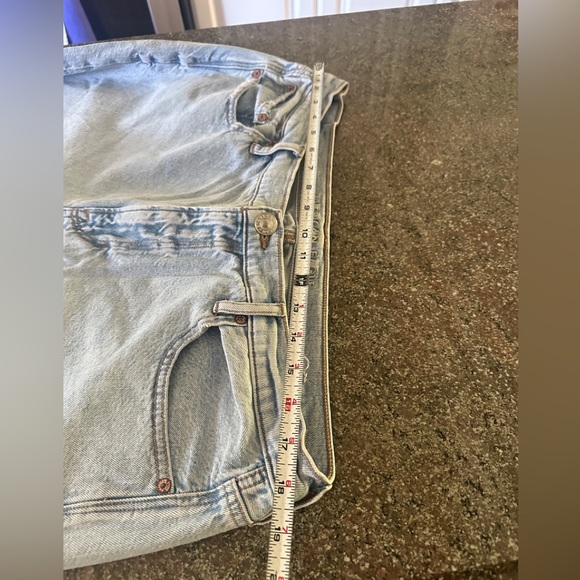 18R AE 90s Wide Leg Jeans - Extra Light Wash - High Waisted - Picture 10 of 13